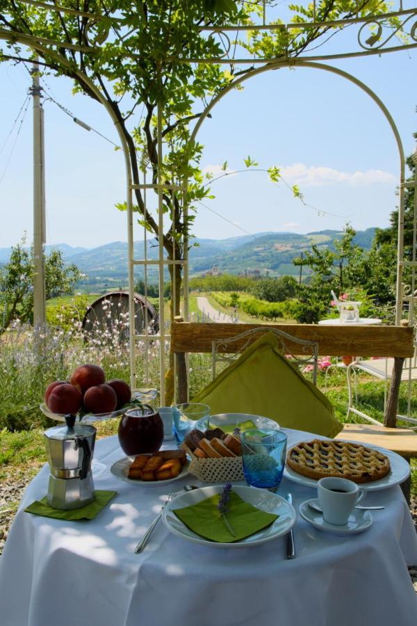 Tre Colline In Langa Villa Bubbio ภายนอก รูปภาพ